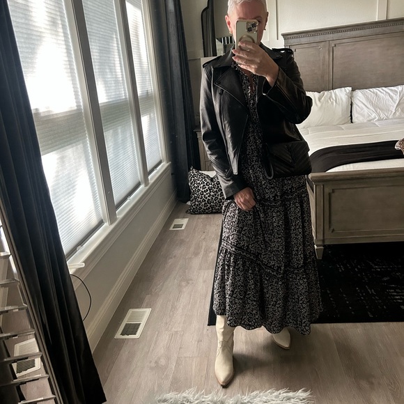 Meet your Posher - Picture 15 of 16